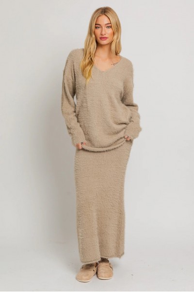 Soft Fuzzy Sweater Maxi Skirt